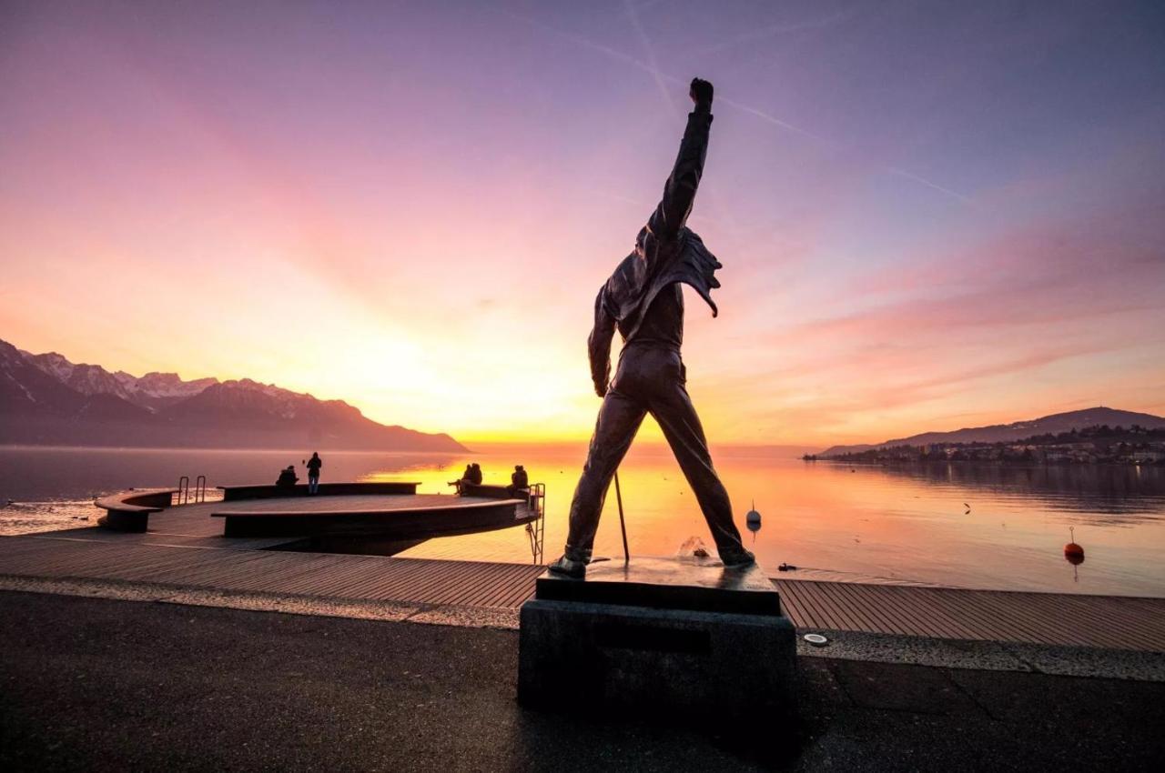 Sunset House With Gorgeous View Of The Lake Montreux Exterior foto